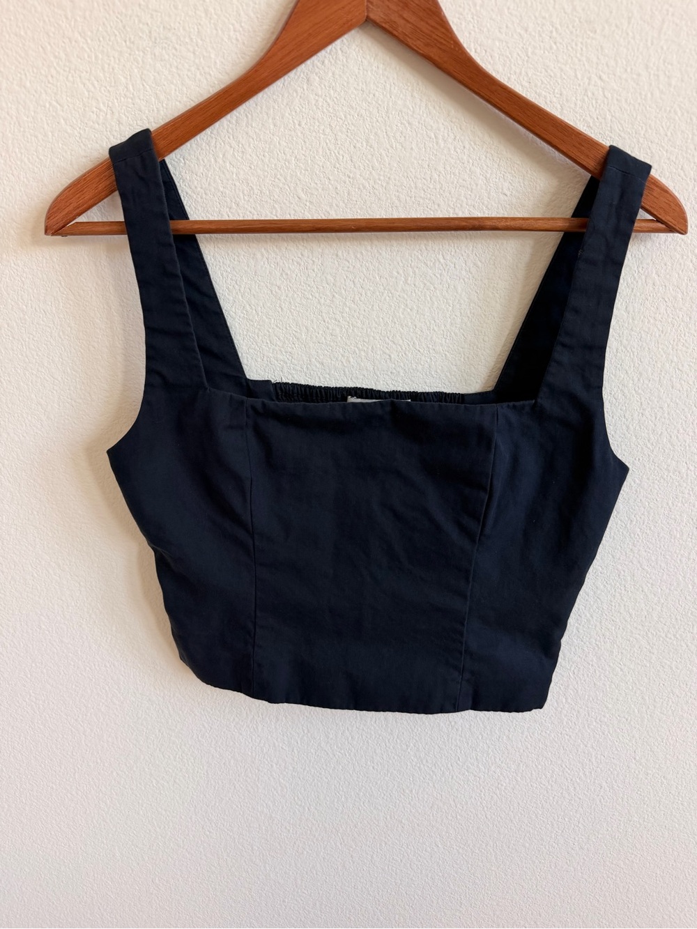 WAYF from Revolve Woman’s Navy Square-Neck Crop Top-Size Small